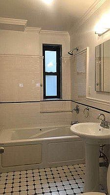 5th image of 420 E 86th St APT 2A