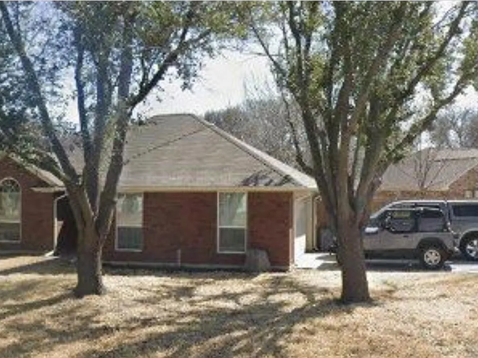 1200 Dogwood Dr