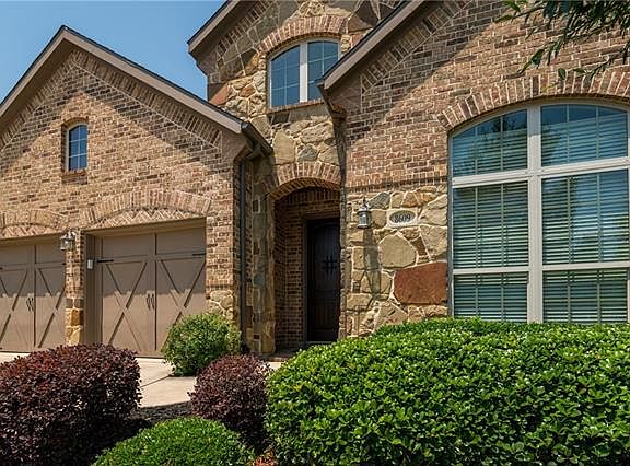 2nd image of 8609 Silver Leaf Cir