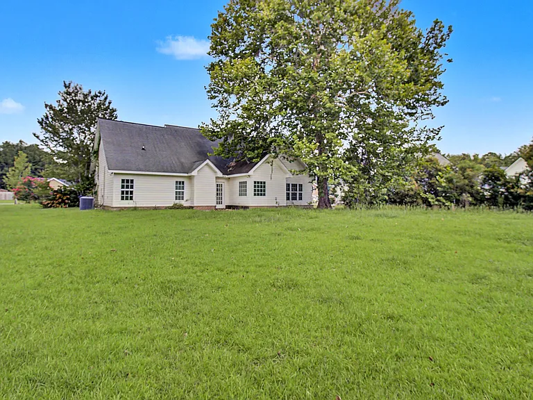 158 Ashley Ln NE — Photo 36