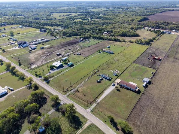 8300 Fm 697, Whitewright, TX 75491