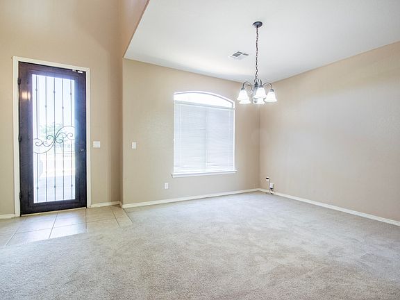 3rd image of 3122 Hidden Creek Dr