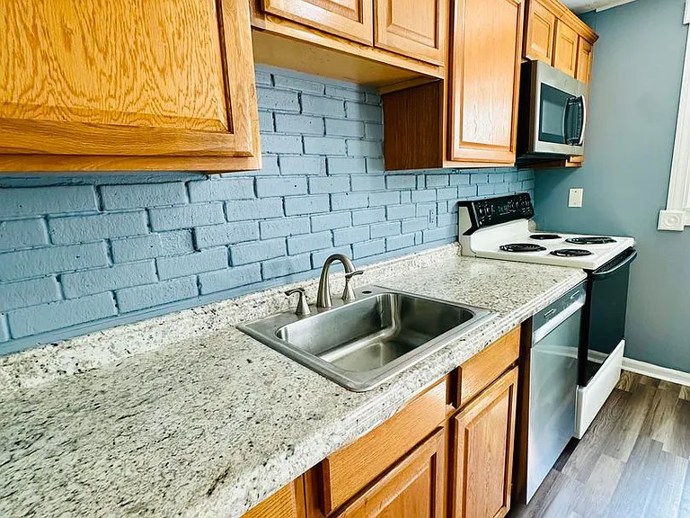 8507 Bost Ln — Photo 7