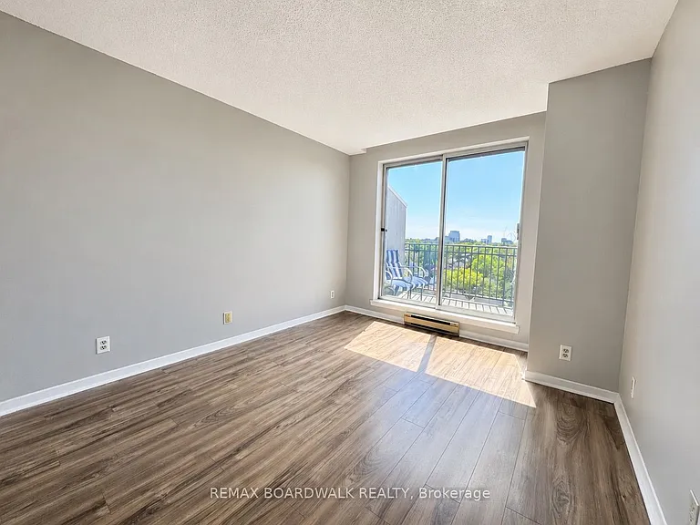35 Holland Ave #907 — Photo 17