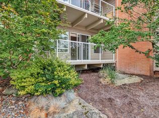 2514 57th Ave SW APT 102, Seattle, WA 98116