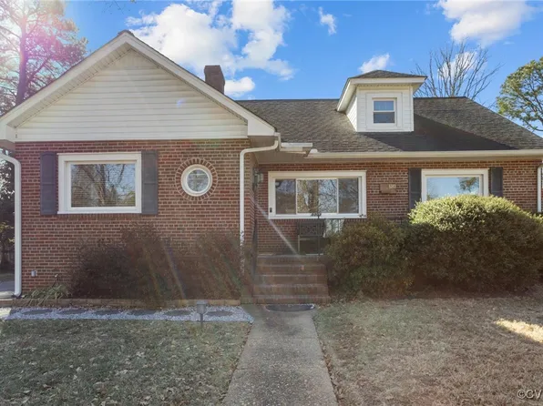 5303 W Grace St, Richmond, VA 23226
