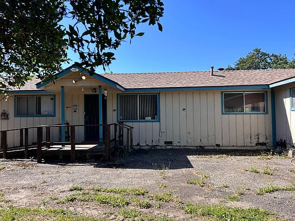 3rd image of 1005 Poplar Road