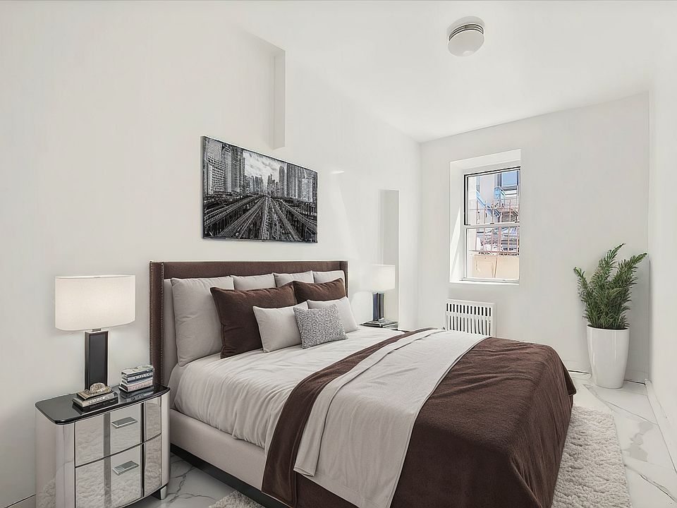 1st image of 335 21st St APT 2R