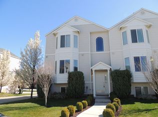 4805 Guemes Ln, Pasco, WA 99301