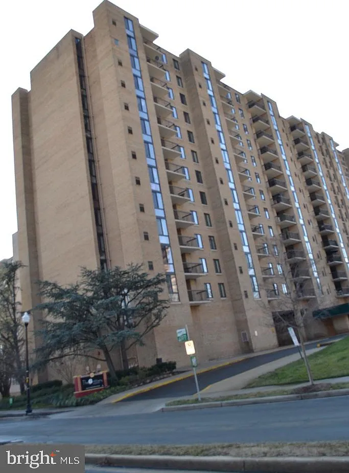 Century South — Photo 1