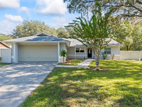 2046 Linda Ln, Lutz, FL 33558