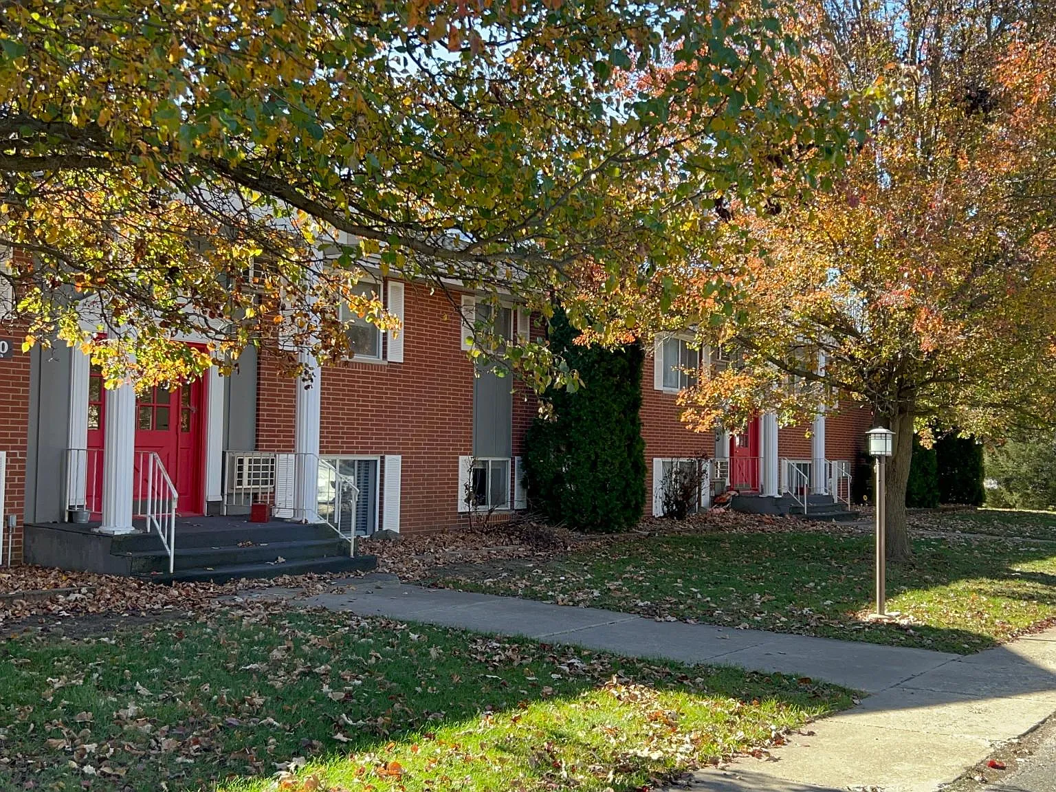 112 W Jones St — Photo 1
