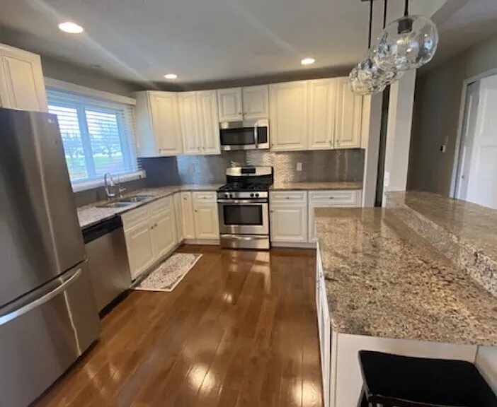 3600 Trenton Ln N — Photo 10