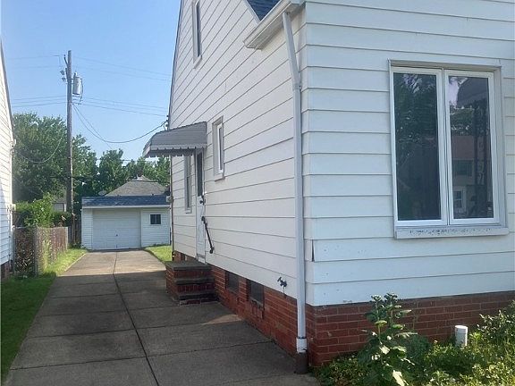 4th image of 7718 Bertha Ave