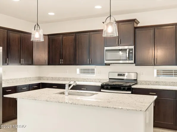 9711 W Hazelbrook Dr, Marana, AZ 85658