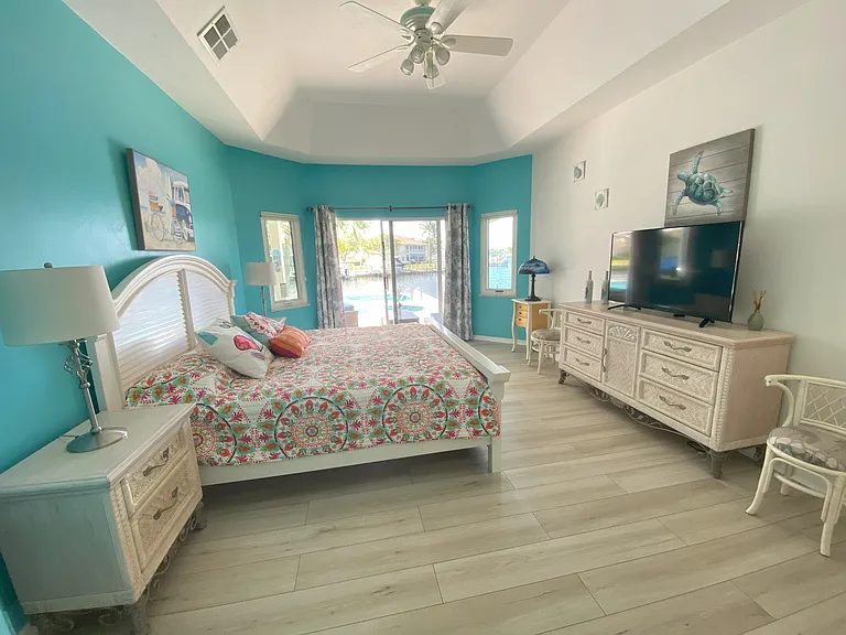 nice very comfortable suite