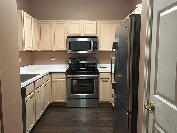 5th image of 3243 Stratford Ct Unit G-6-8