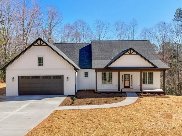 6028 Chaucer Ln, Granite Falls, NC 28630