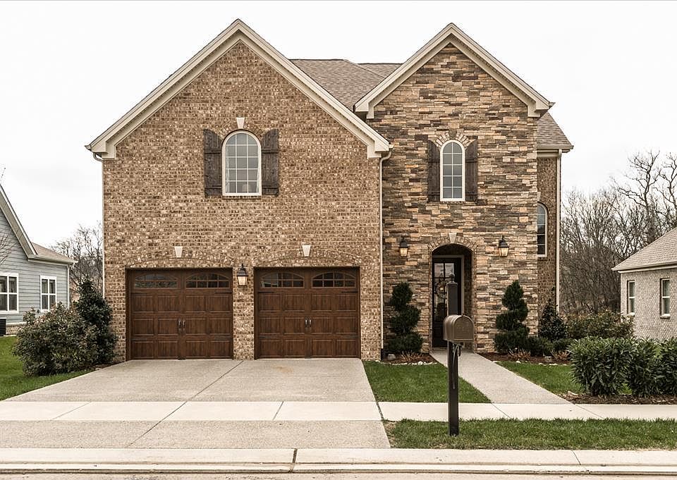 Welcome to 160 Dayflower Dr.!