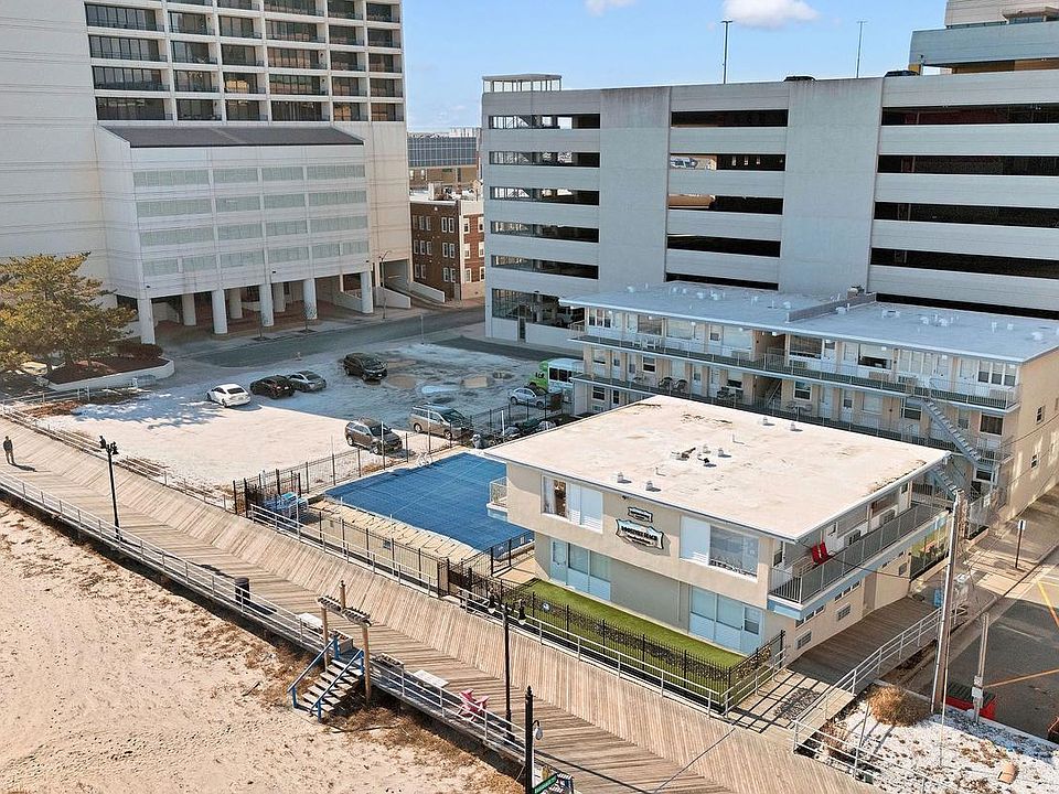 1st image of 3801 Boardwalk APT B4