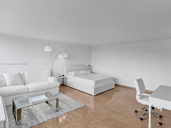 3rd image of 555 NE 15th St APT 401
