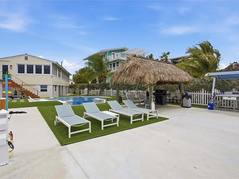 235 Tavernier Dr — Photo 48