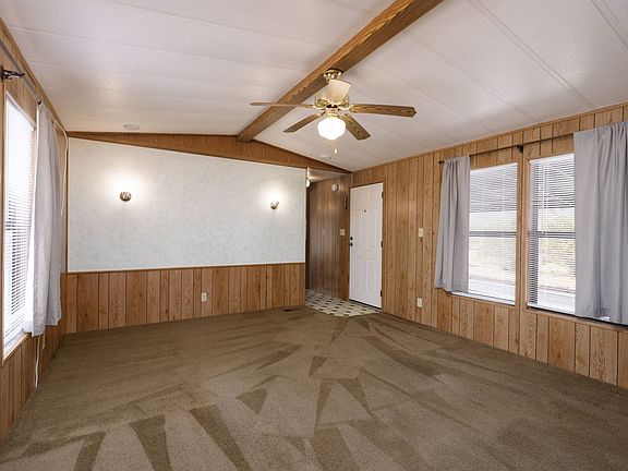 4th image of 320 N Anderson Ln