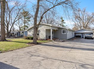 237 Locust Ln, New Lenox, IL 60451