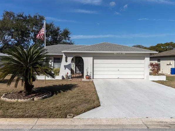 10721 Footprint Ln, Port Richey, FL 34668