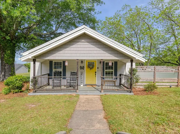 17 Littlefield St, Inman, SC 29349