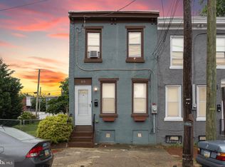 418 Vine St, Camden, NJ 08102