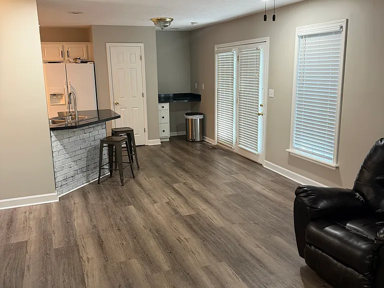 271 Warbler Rd — Photo 4