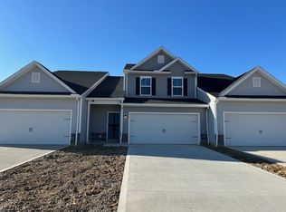 433 Honeycrisp Dr NE, Louisville, OH 44641