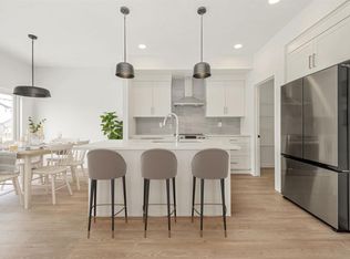 82 N Miners Rd W, Lethbridge, AB T1J5T9