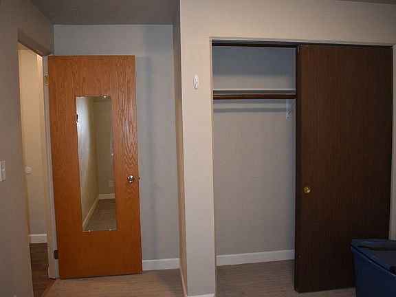 3rd image of 1701 W 5th Ave