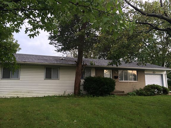 2nd image of 5701 E 40th St