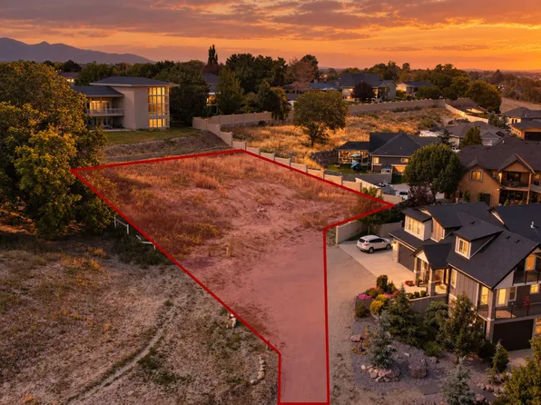 10254 S Jordan Creek Dr, South Jordan, UT 84095