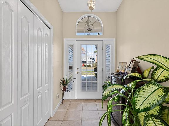 3rd image of 1932 Alistar Ct