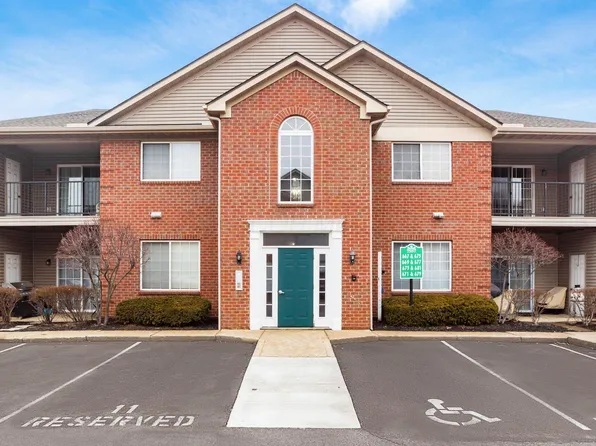 669 Spring Valley Dr, Lewis Center, OH 43035