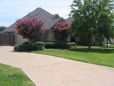 1st image of 2309 Deerfield Dr