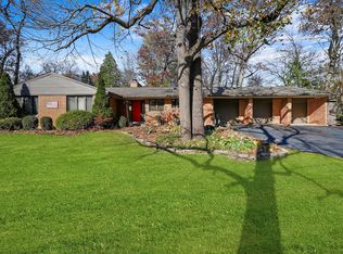 4770 Woodcliff Ln, Palatine, IL 60067