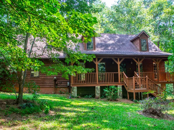 118 Laura Cir, Bowdon, GA 30108