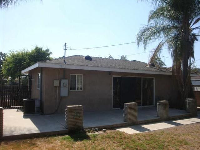 1st image of 5447 Canehill Ave