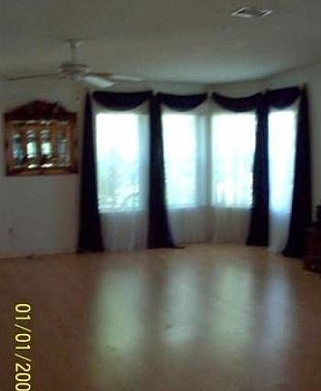3rd image of 19 Galemont Dr