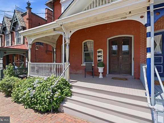 3rd image of 304 Gayley St