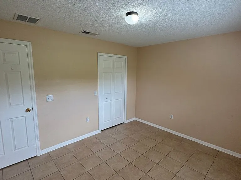 64 Cordona Dr #B — Photo 18