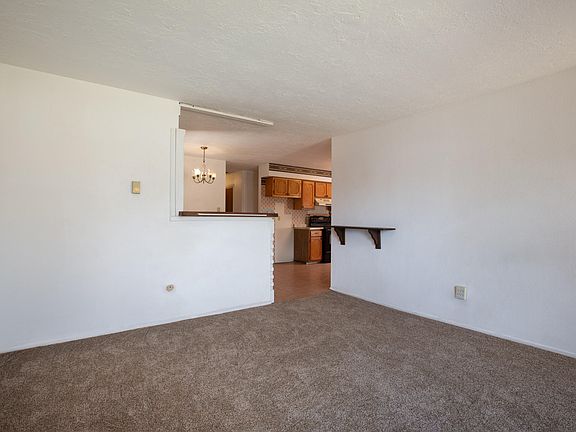 4th image of 3237 Corona Dr NW