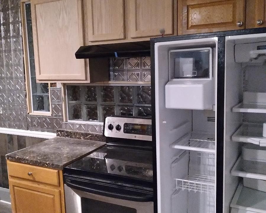 2nd image of 1021 Garfield Ave