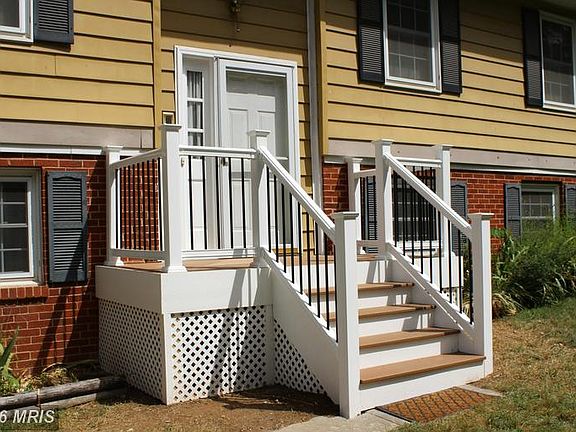 2nd image of 364 Persimmon Pear Ln