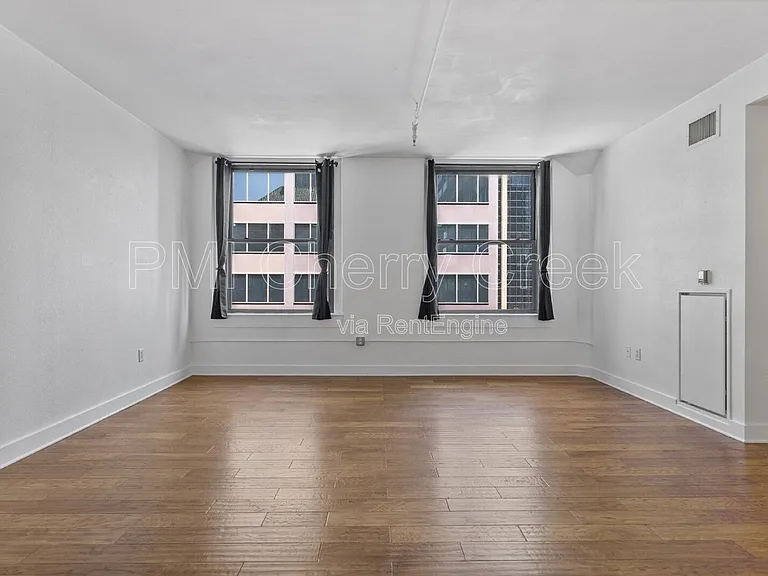 444 17th St #906 — Photo 7